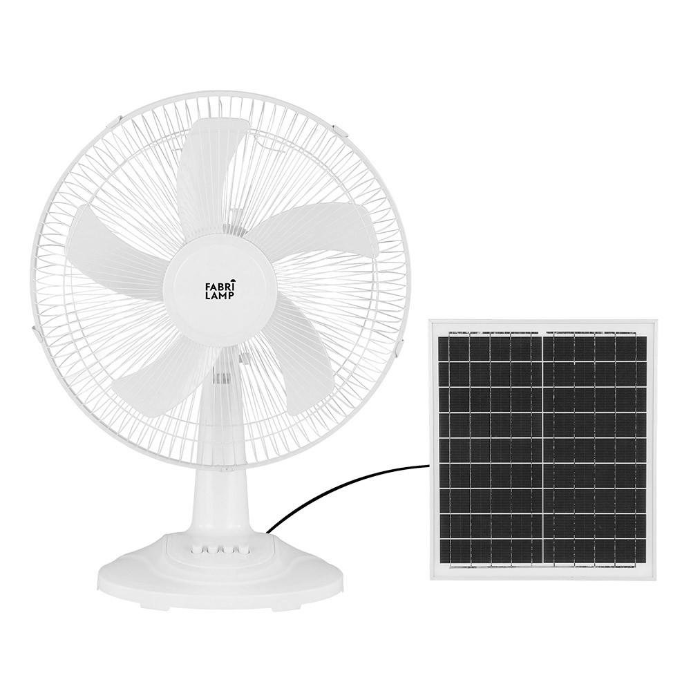 ventilador DC Sobremesa Solar Abanico Blanco 20W, con 3 velocidades y 5 aspas blancas. Dimensiones: 63x43x30.5 cm. Incluye cable de 4,20 m para mayor comodidad y versatilidad.